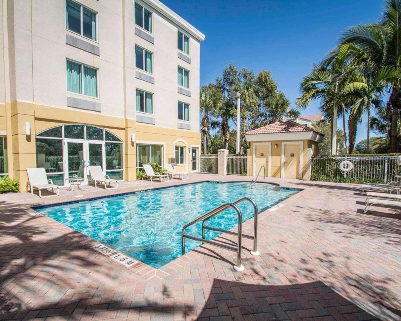 Comfort Inn & Suites Jupiter I-95 Εξωτερικό φωτογραφία